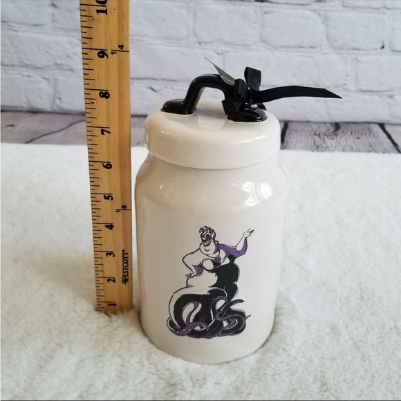 Disney villains unfortunate souls canister - Picture 5 of 7